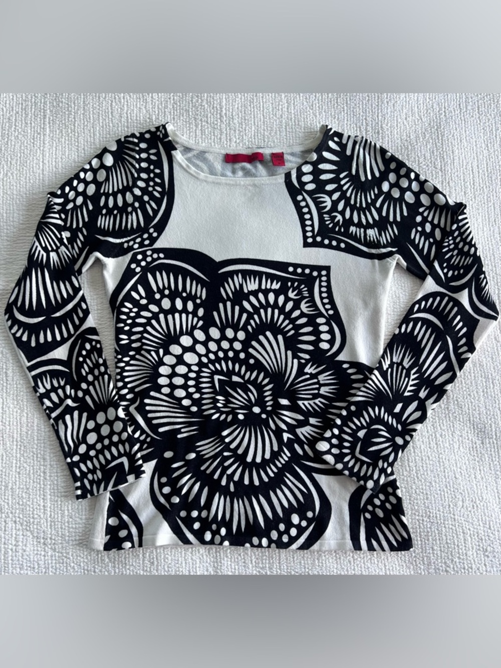 Set Of Two Jersey Knit Long Sleeve Tops Abstract Flower Animal Print EUC Size: S - Picture 15 of 16